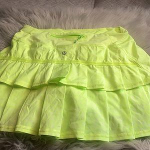 LULULEMON skirt size:4